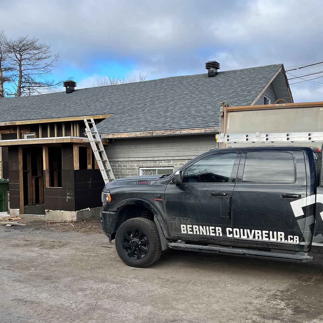 Couvreur à Laval, toiture de bardeau d'asphalte.